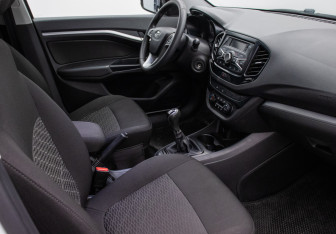 Подержанный автомобиль LADA (ВАЗ) Vesta Sedan 2021 года (9 фото)