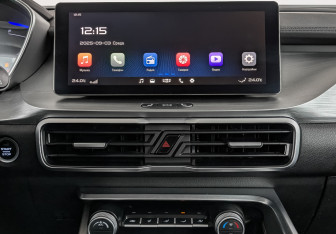 Подержанный автомобиль Geely Coolray 2023 года (17 фото)