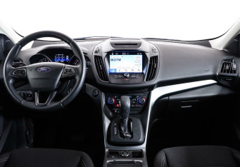 Подержанный автомобиль Ford Kuga 2019 года (6 фото)