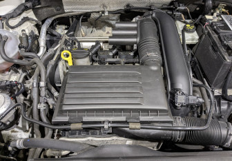 Подержанный автомобиль Skoda Karoq 2020 года (9 фото)