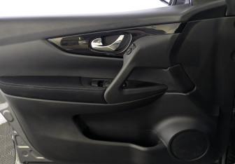 Подержанный автомобиль Nissan Qashqai 2018 года (19 фото)