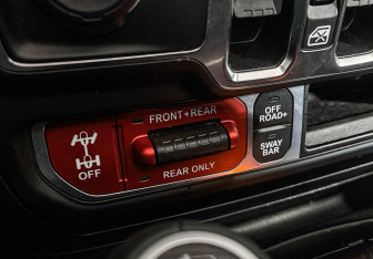 Подержанный автомобиль Jeep Wrangler 2021 года (16 фото)