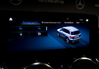 Подержанный автомобиль Mercedes-Benz GLB 2021 года (25 фото)