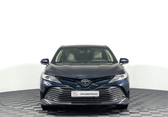 Подержанный автомобиль Toyota Camry Sedan 2020 года (2 фото)