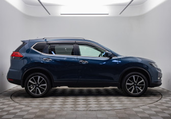 Подержанный автомобиль Nissan X-Trail 2020 года (6 фото)