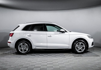 Подержанный автомобиль Audi Q5 2019 года (4 фото)