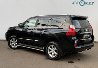 Подержанный автомобиль Lexus GX 2010 года (7 фото)