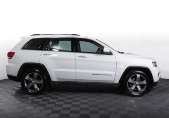 Подержанный автомобиль Jeep Grand Cherokee 2013 года (4 фото)