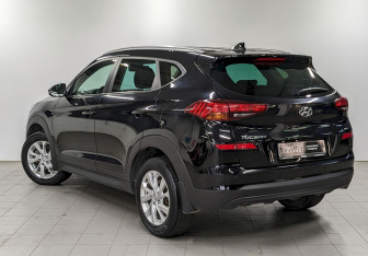 Подержанный автомобиль Hyundai Tucson 2020 года (7 фото)