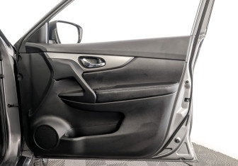 Подержанный автомобиль Nissan X-Trail 2018 года (24 фото)