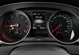 Подержанный автомобиль Volkswagen Passat Sedan 2021 года (16 фото)