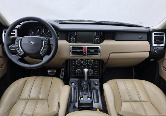 Подержанный автомобиль Land Rover Range Rover 2005 года (11 фото)