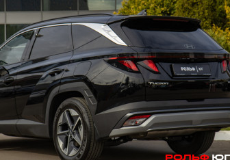 Подержанный автомобиль Hyundai Tucson 2025 года (19 фото)
