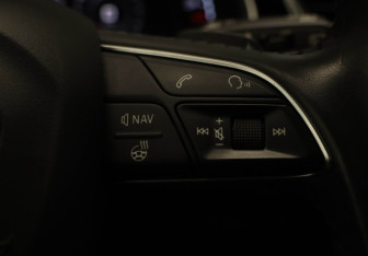 Подержанный автомобиль Audi Q7 2019 года (10 фото)