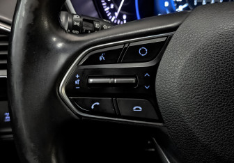 Подержанный автомобиль Hyundai Santa Fe 2018 года (26 фото)