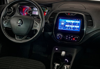 Подержанный автомобиль Renault Kaptur 2017 года (16 фото)