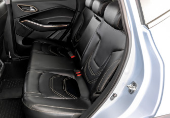 Подержанный автомобиль Москвич 3е 2023 года (12 фото)