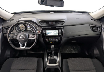 Подержанный автомобиль Nissan X-Trail 2018 года (26 фото)