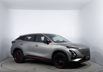 Подержанный автомобиль Omoda C5 2023 года (3 фото)