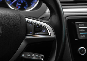 Подержанный автомобиль Skoda Rapid Liftback 2016 года (16 фото)