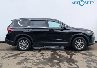 Подержанный автомобиль Hyundai Santa Fe 2021 года (4 фото)
