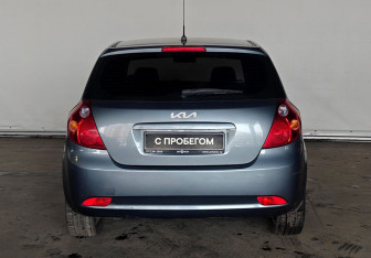 Подержанный автомобиль Kia Ceed Hatchback 2007 года (5 фото)