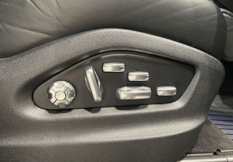 Подержанный автомобиль Porsche Cayenne 2019 года (21 фото)