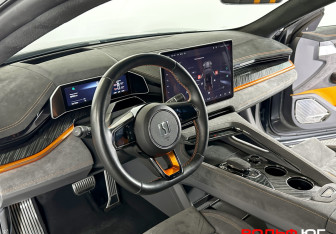 Подержанный автомобиль Zeekr 001 2023 года (27 фото)