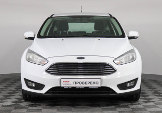 Подержанный автомобиль Ford Focus Hatchback 2018 года (2 фото)