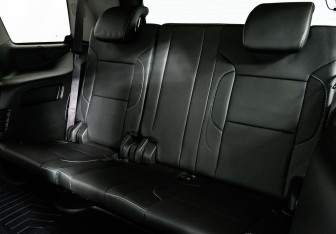 Подержанный автомобиль Chevrolet Tahoe 2016 года (14 фото)