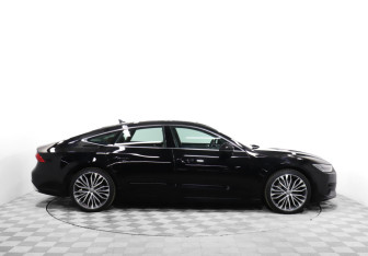 Подержанный автомобиль Audi A7 2018 года (4 фото)