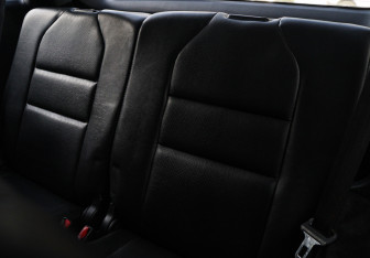 Подержанный автомобиль Acura MDX 2002 года (10 фото)
