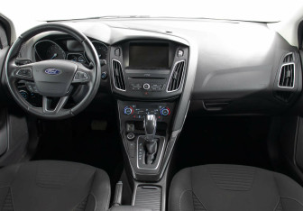 Подержанный автомобиль Ford Focus Wagon 2016 года (8 фото)