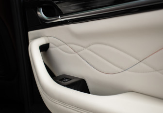 Подержанный автомобиль Geely Monjaro 2021 года (22 фото)