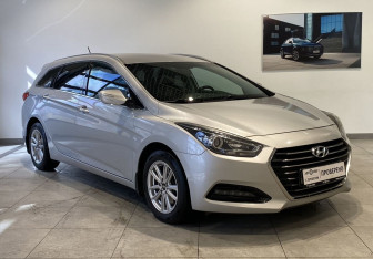 Подержанный автомобиль Hyundai i40 Wagon 2015 года (3 фото)