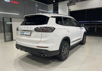 Подержанный автомобиль Chery Tiggo 8 Pro Max 2022 года (4 фото)