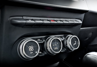 Подержанный автомобиль Renault Arkana 2019 года (25 фото)