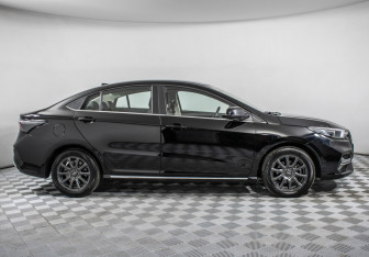 Подержанный автомобиль Omoda S5 2024 года (4 фото)