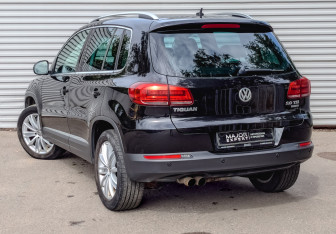 Подержанный автомобиль Volkswagen Tiguan 2015 года (7 фото)