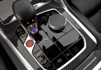 Подержанный автомобиль BMW X5 M 2020 года (21 фото)