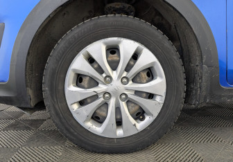 Подержанный автомобиль Kia Rio Hatchback 2020 года (11 фото)