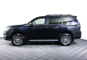 Подержанный автомобиль Toyota Land Cruiser Prado 2019 года (8 фото)