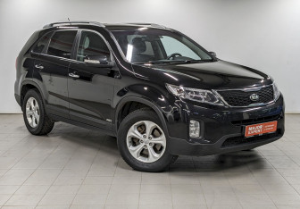 Подержанный автомобиль Kia Sorento 2014 года (3 фото)