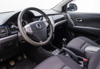 Подержанный автомобиль SsangYong Actyon 2012 года (9 фото)