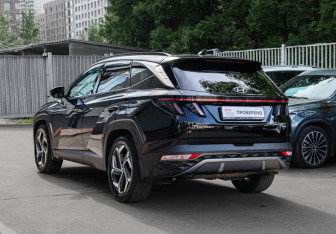 Подержанный автомобиль Hyundai Tucson 2022 года (6 фото)