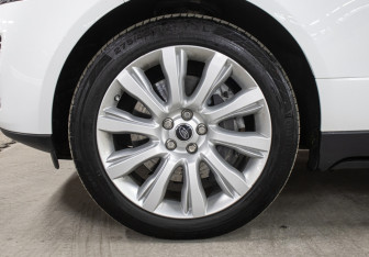 Подержанный автомобиль Land Rover Range Rover 2013 года (29 фото)