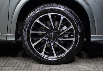 Подержанный автомобиль Evolute i-SPACE 2024 года (28 фото)