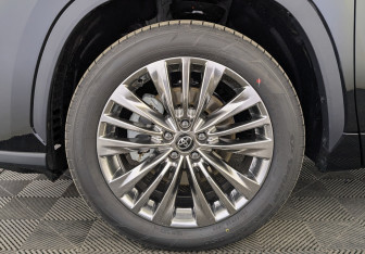 Новый Toyota Highlander 2025 (7 фото)