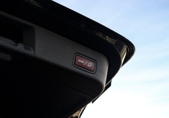 Подержанный автомобиль Mercedes-Benz GLE 2016 года (37 фото)