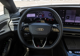 Подержанный автомобиль Audi A5 Liftback 2025 года (11 фото)